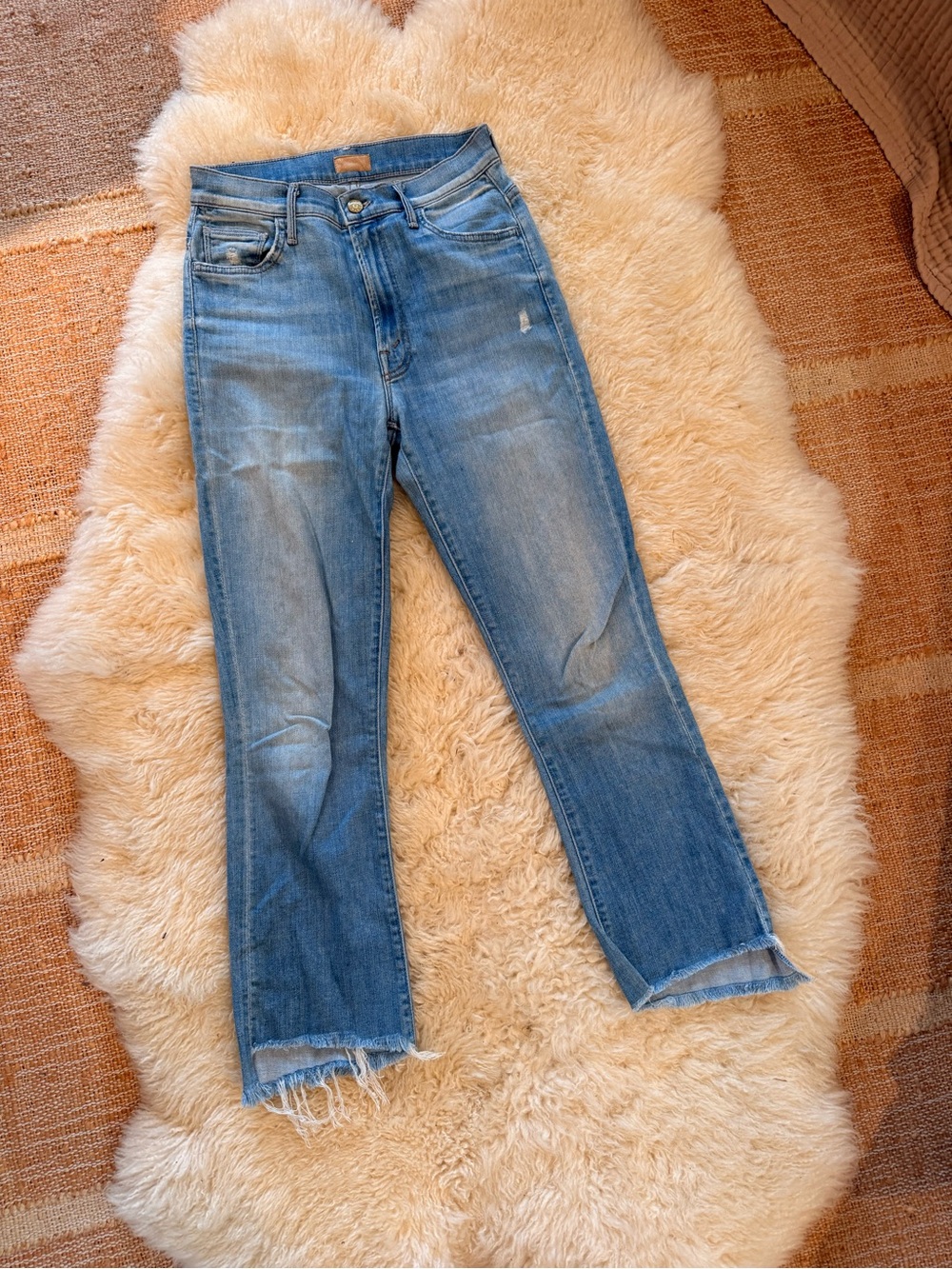 MOTHER Light Blue Flare Jeans crop step fray
